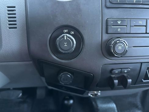 Used 2015 Ford F250 XL w/ Power Equipment Group image 7