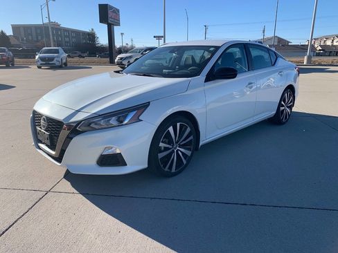 Used 2021 Nissan Altima 2.5 SR image 5