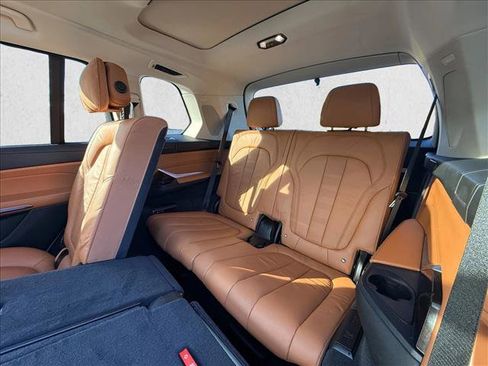 Used 2019 BMW X7 xDrive40i w/ Premium Package image 26