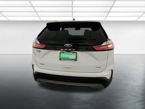 Used 2022 Ford Edge SEL w/ Convenience Package image 7