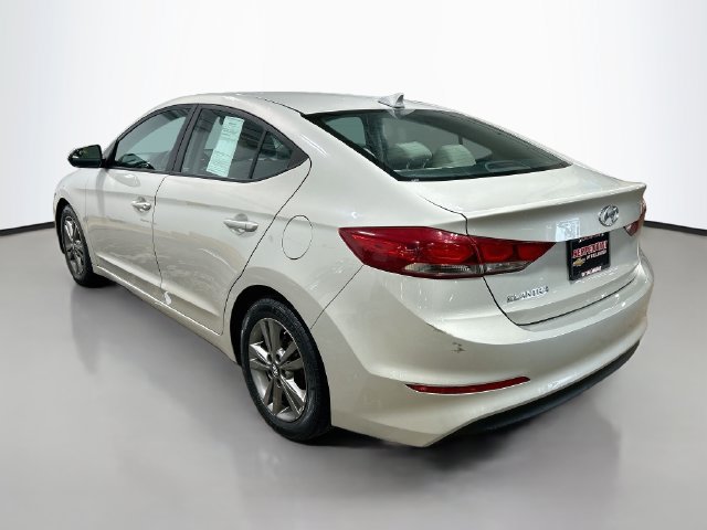 Used 2017 Hyundai Elantra SE FWD image 8