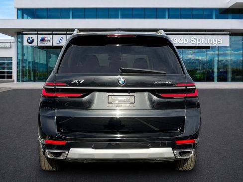 Used 2025 BMW X7 xDrive40i AWD/4WD image 5