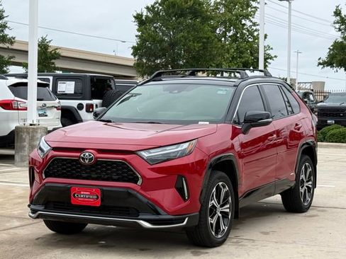Used 2025 Toyota RAV4 XSE AWD/4WD image 7