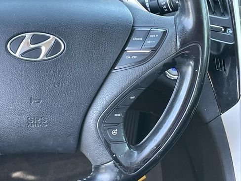 Used 2014 Hyundai Sonata SE w/ Premium Package 03 FWD image 14