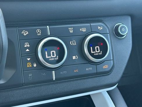 Certified 2025 Land Rover Defender 110 S AWD/4WD image 19