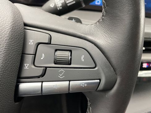 Used 2025 Cadillac XT4 Premium Luxury w/ Technology Package image 28