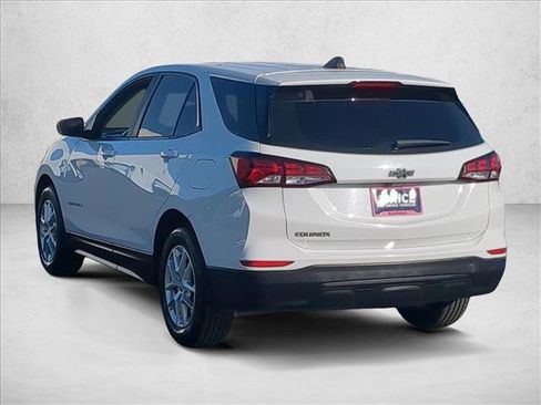 Used 2022 Chevrolet Equinox LS w/ LPO, Floor Liner Package FWD image 8
