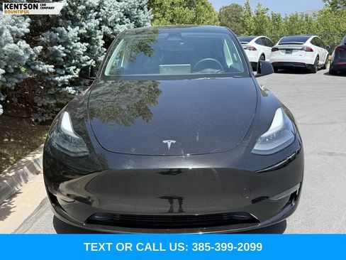 Used 2023 Tesla Model Y Performance AWD/4WD image 2