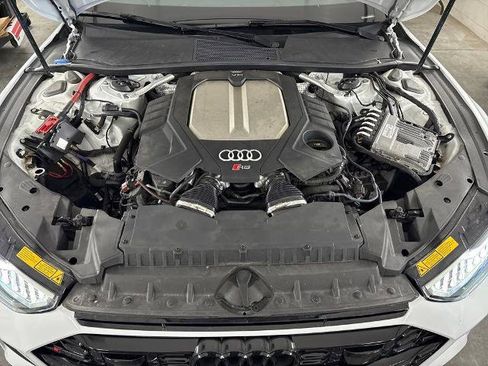 Used 2021 Audi RS 7 Sportback w/ Carbon Optic Package AWD/4WD image 27