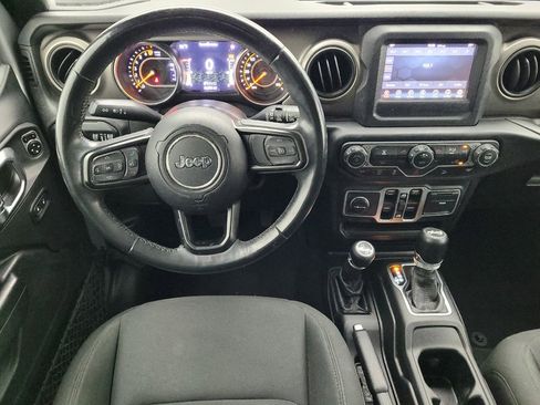 Used 2018 Jeep Wrangler Unlimited Sport S image 22