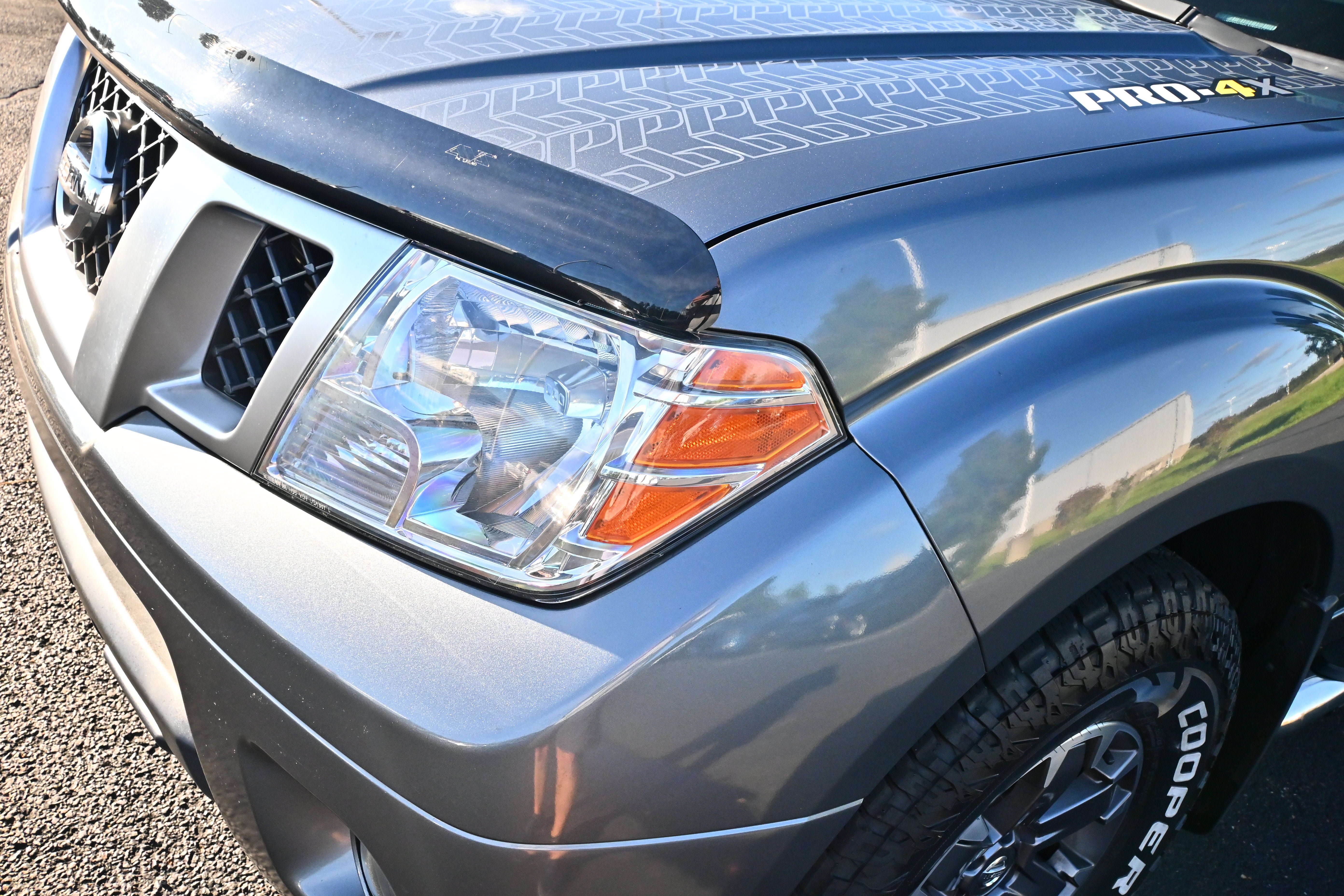 Used 2020 Nissan Frontier PRO-4X w/ Pro-4x Utility Package AWD/4WD image 16
