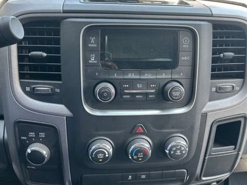 Used 2017 RAM 1500 ST w/ SXT Appearance Group AWD/4WD image 17