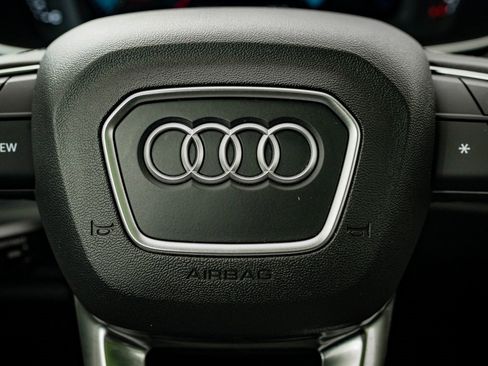 Certified 2024 Audi Q3 2.0T Premium w/ Convenience Package image 30