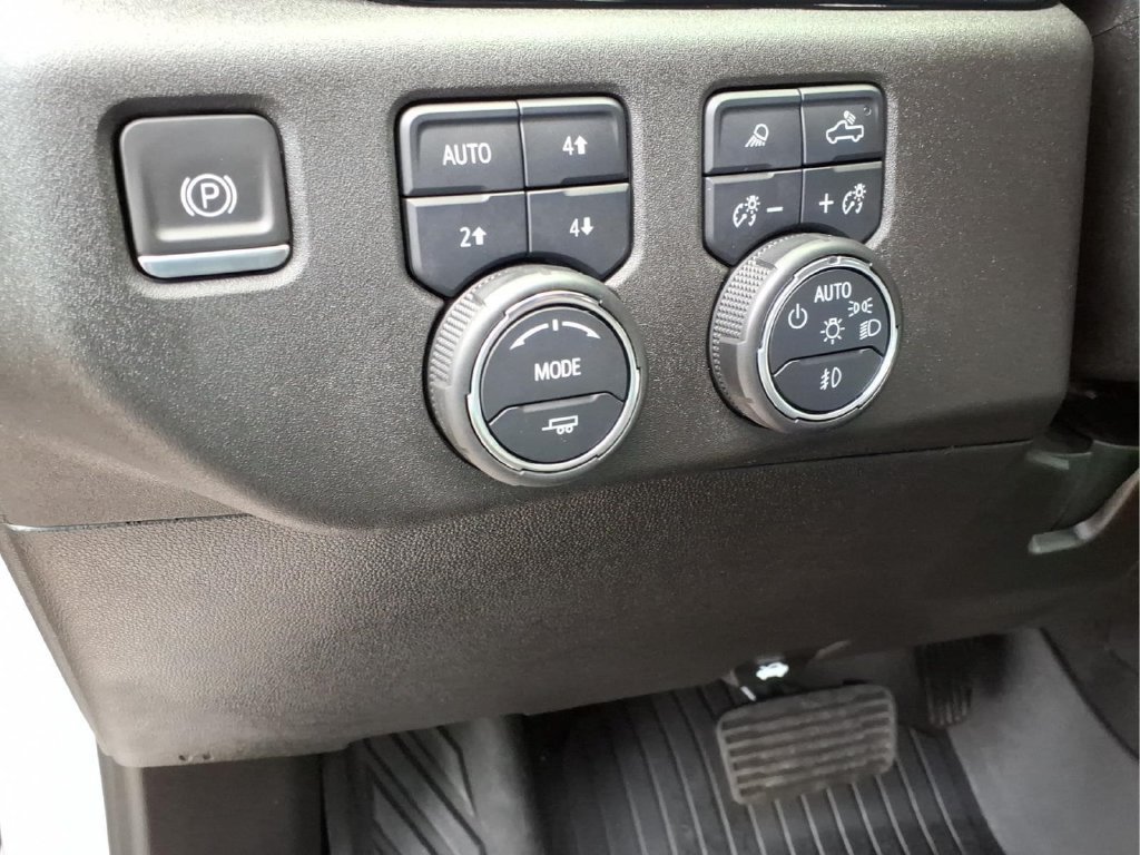 Used 2024 Chevrolet Silverado 2500 LTZ w/ LTZ Convenience Package AWD/4WD image 15