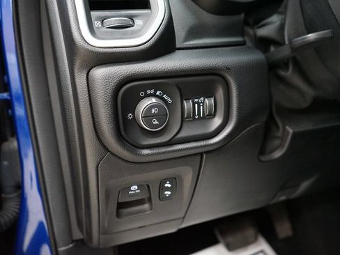 Used 2019 RAM 1500 Big Horn AWD/4WD image 27