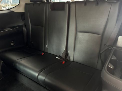 Certified 2024 Toyota Grand Highlander XLE image 19