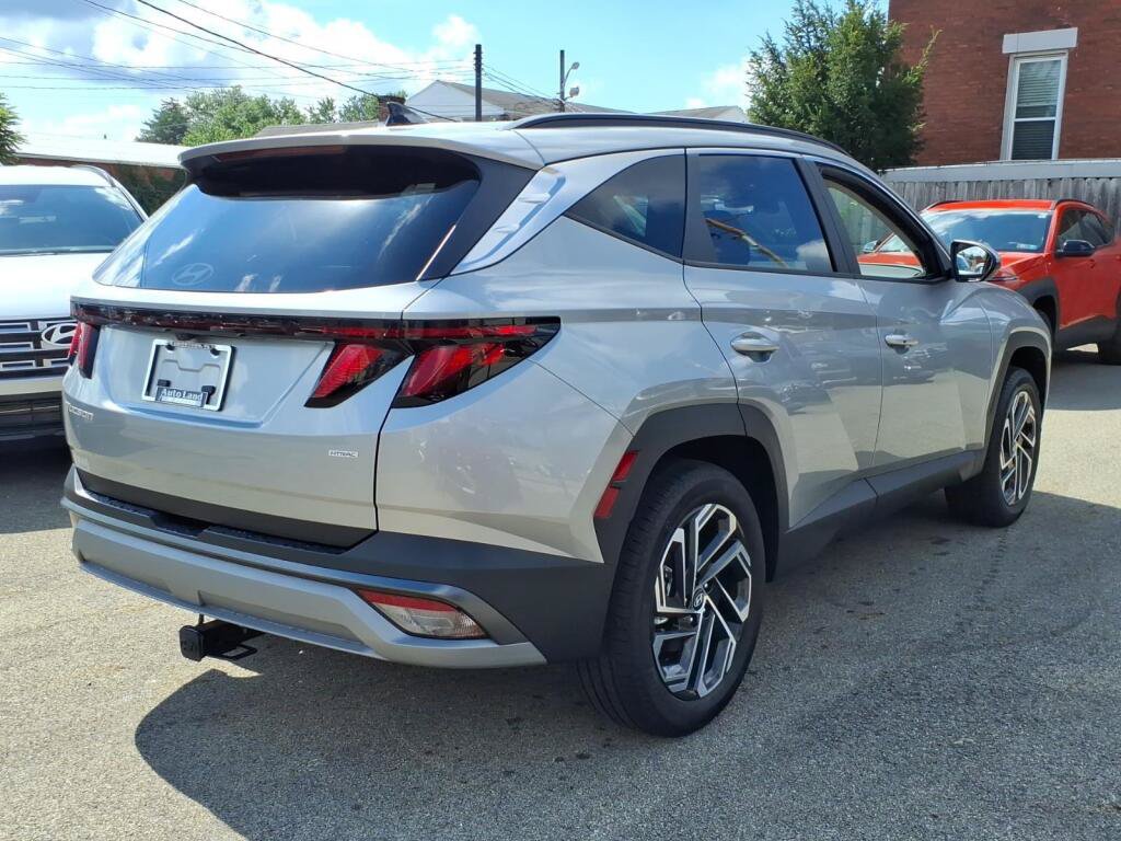 New 2026 Hyundai Tucson SEL Plus w/ Tow & Go Package AWD/4WD image 3