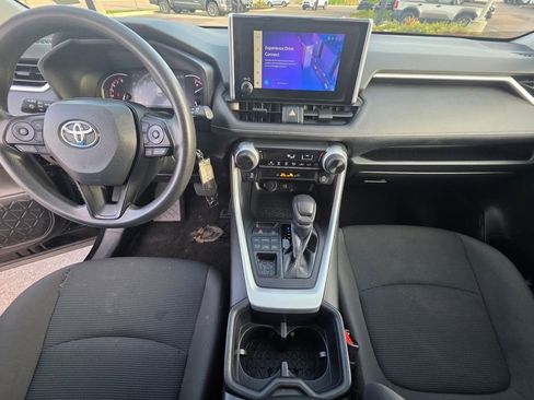 Used 2024 Toyota RAV4 LE image 23