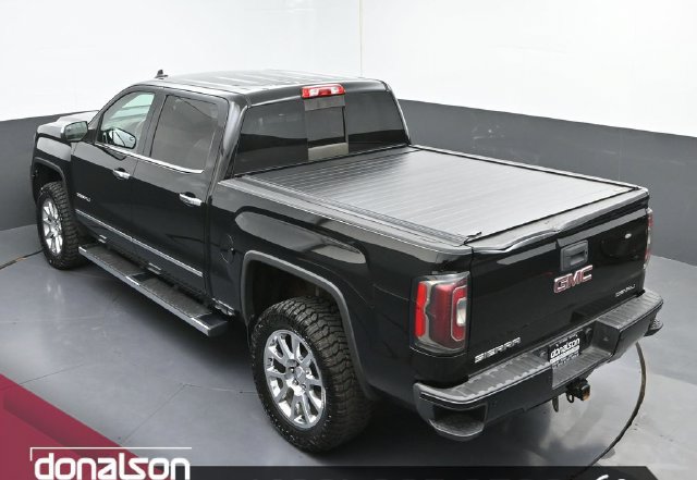 Used 2018 GMC Sierra 1500 Denali AWD/4WD image 19