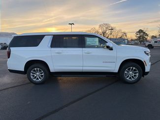 New 2026 Chevrolet Suburban LS video 2