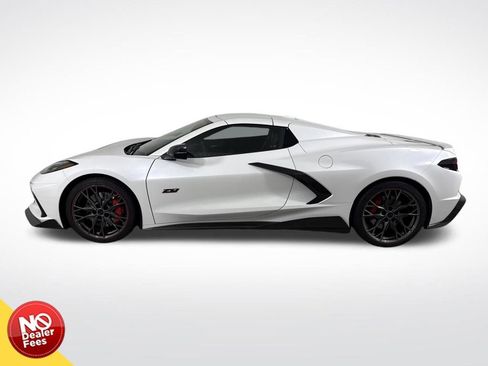 Used 2023 Chevrolet Corvette Stingray Premium Conv w/ Z51 Performance Package RWD image 7
