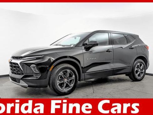 Used 2023 Chevrolet Blazer LT image 1