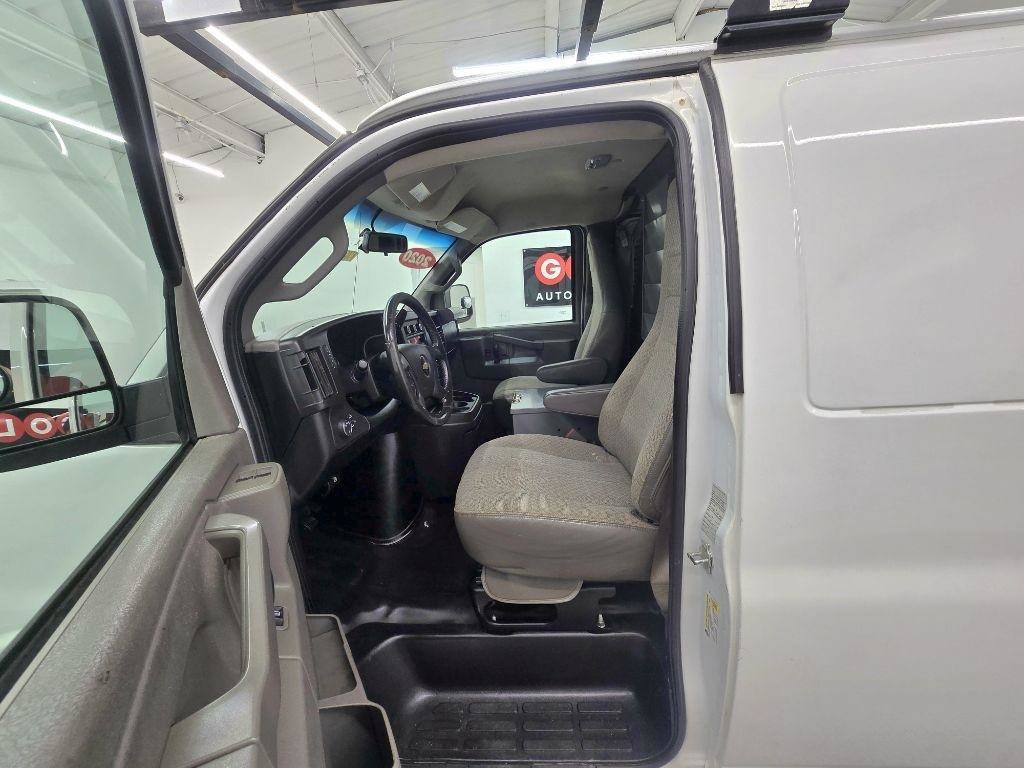 Used 2020 Chevrolet Express 2500 w/ Driver Convenience Package RWD image 9