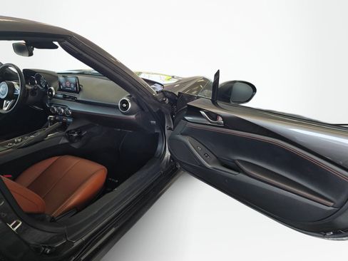 Used 2023 MAZDA MX-5 Miata Grand Touring RWD image 37