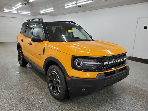 New 2026 Ford Bronco Sport Outer Banks w/ Outer Banks Tech Package+ AWD/4WD image 3