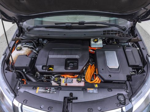Used 2012 Chevrolet Volt Premium w/ Premium Trim Package FWD image 39