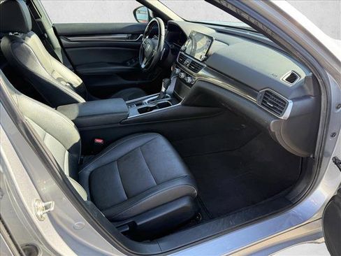 Used 2019 Honda Accord Sport image 17