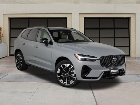 New 2026 Volvo XC60 T8 Plus w/ Climate Package AWD/4WD image 19
