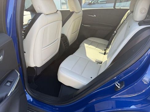Used 2023 Cadillac XT4 Sport w/ LPO, ONYX Package FWD image 11