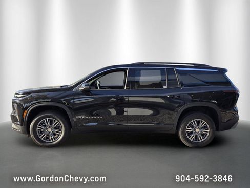 New 2026 Chevrolet Traverse LT FWD image 2