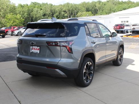New 2026 Chevrolet Equinox LT w/ Convenience Package II FWD image 4