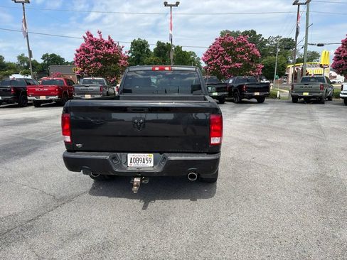 Used 2018 RAM 1500 Express RWD image 4