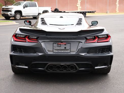 New 2027 Chevrolet Corvette Z06 w/ Stealth Interior Trim Package RWD image 31