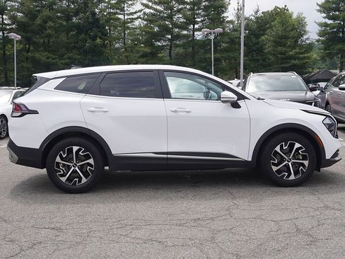Used 2023 Kia Sportage EX FWD image 18