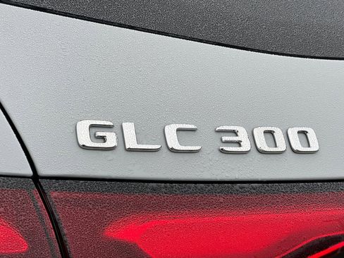 New 2026 Mercedes-Benz GLC 300 image 12