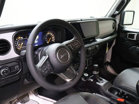 New 2026 Jeep Gladiator Willys image 17