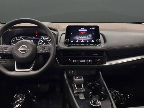 Used 2023 Nissan Rogue SV AWD/4WD image 11