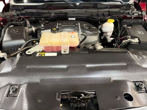 Used 2017 RAM 1500 Laramie AWD/4WD image 39