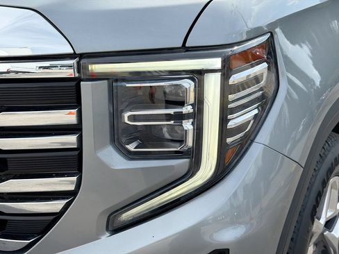 Used 2023 GMC Sierra 1500 SLT w/ SLT Premium Plus Package RWD image 9
