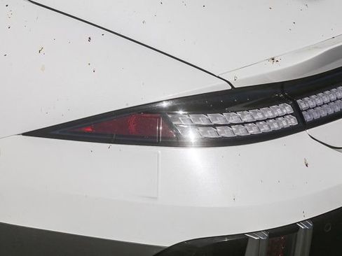 Used 2025 Hyundai Ioniq 6 SEL image 10