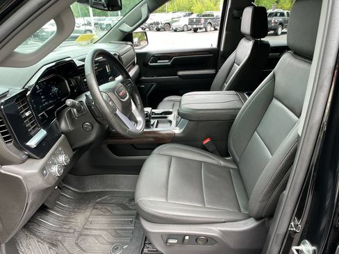 Used 2026 GMC Sierra 1500 SLT w/ SLT Premium Package AWD/4WD image 9