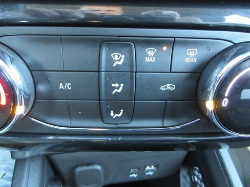 Certified 2024 Chevrolet TrailBlazer LT w/ Driver Confidence Package image 31