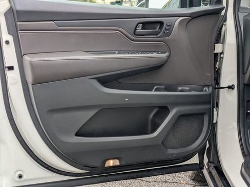 Used 2018 Honda Odyssey EX-L image 9