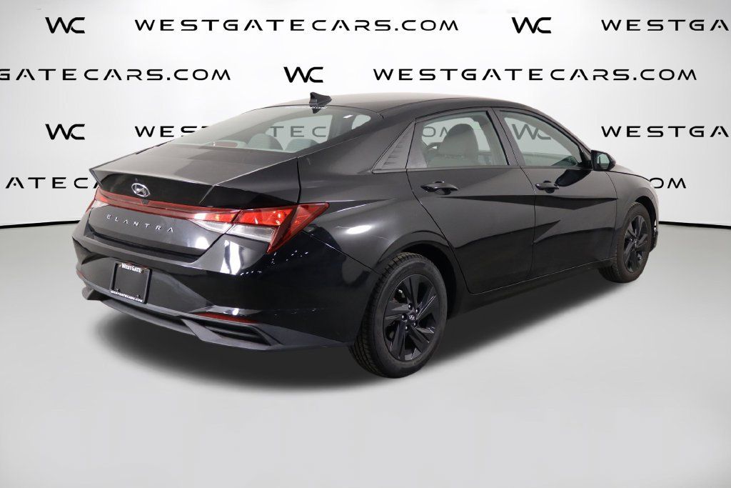 Used 2023 Hyundai Elantra SEL w/ Cargo Package FWD image 42