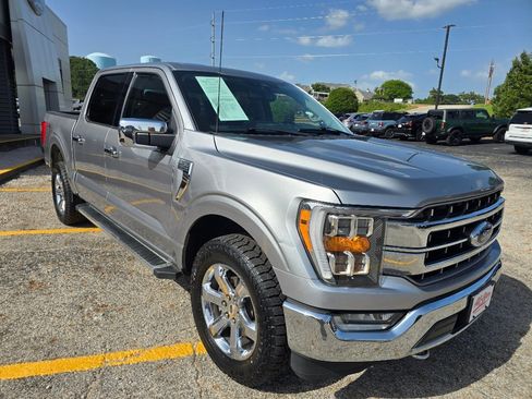 Used 2023 Ford F150 Lariat w/ FX4 Off-Road Package AWD/4WD image 3