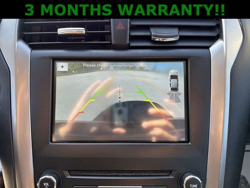 Used 2018 Ford Fusion SE w/ Fusion SE Technology Package image 18